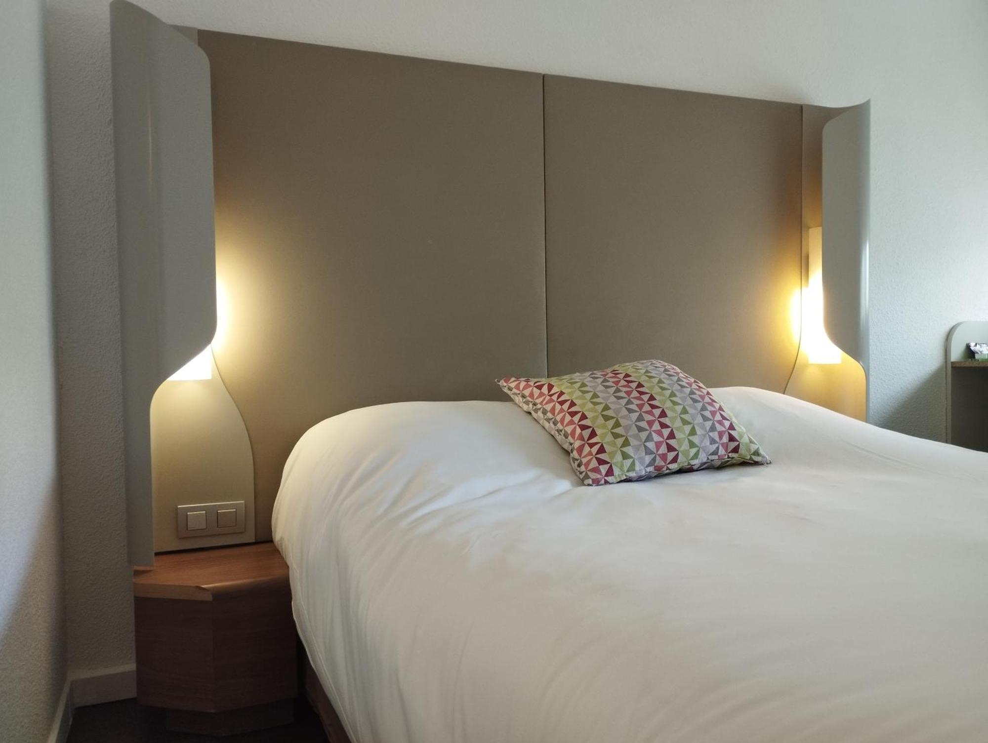 Noemys Arles Hotel Værelse billede
